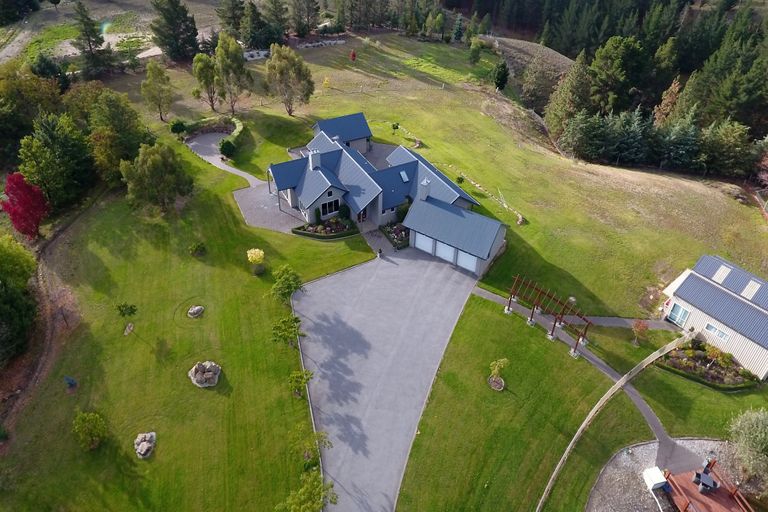 Photo of property in 60 Gilligans Gully Road, Alexandra, 9320