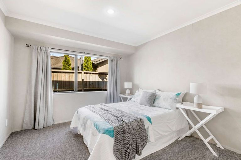 Photo of property in 13 Lockhart Place, Rototuna, Hamilton, 3210