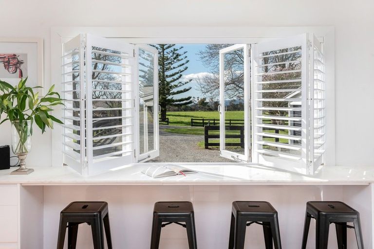 Photo of property in 41 Church Road, Ardmore, Papakura, 2582