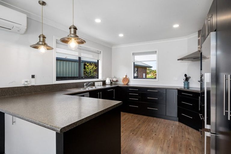 Photo of property in 16 Crawford Drive, Thames, 3500