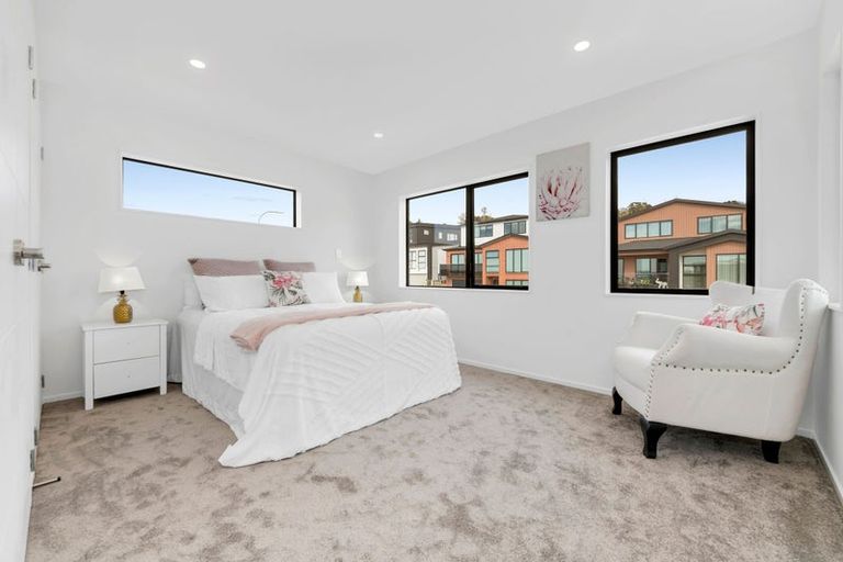 Photo of property in 12 Elevation Street, Flat Bush, Auckland, 2019