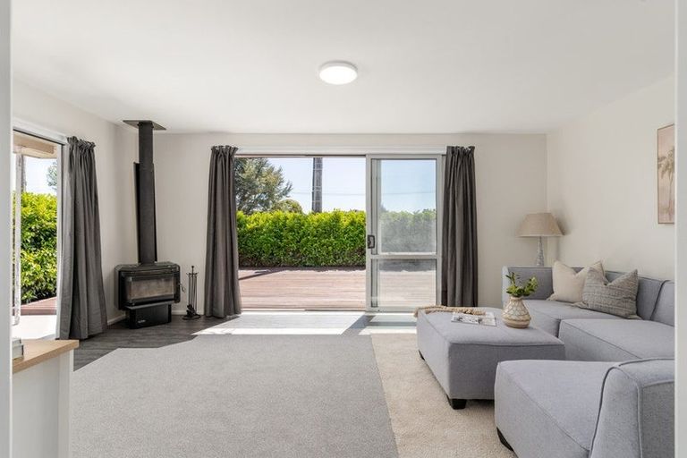 Photo of property in 379 Yaldhurst Road, Russley, Christchurch, 8042