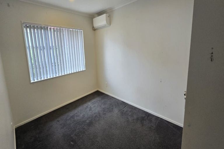 Photo of property in 186 Botany Road, Botany Downs, Auckland, 2010