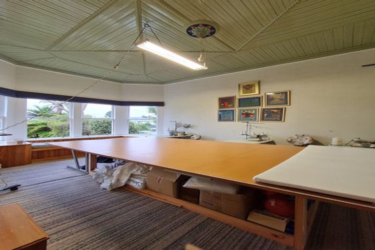 Photo of property in 110 Peel Street, Westport, 7825