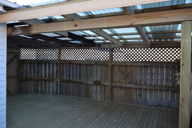 Photo of property in 1/30 Shakespeare Road, Milford, Auckland, 0620