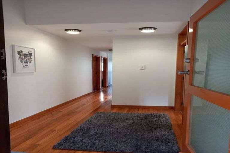 Photo of property in 89 Black Rock Road, Newlands, Wellington, 6037