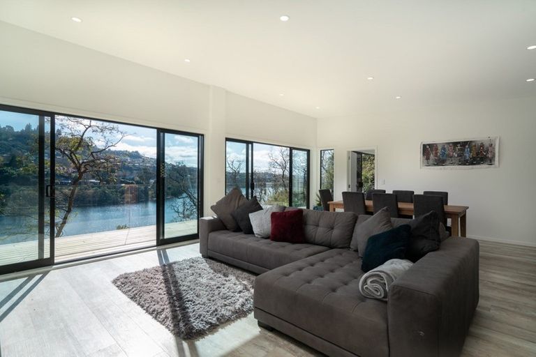 Photo of property in 19 Parawera Drive, Acacia Bay, Taupo, 3330