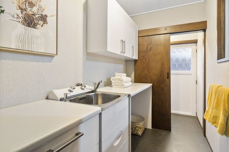 Photo of property in 40 Lynas Street, Outram, 9019