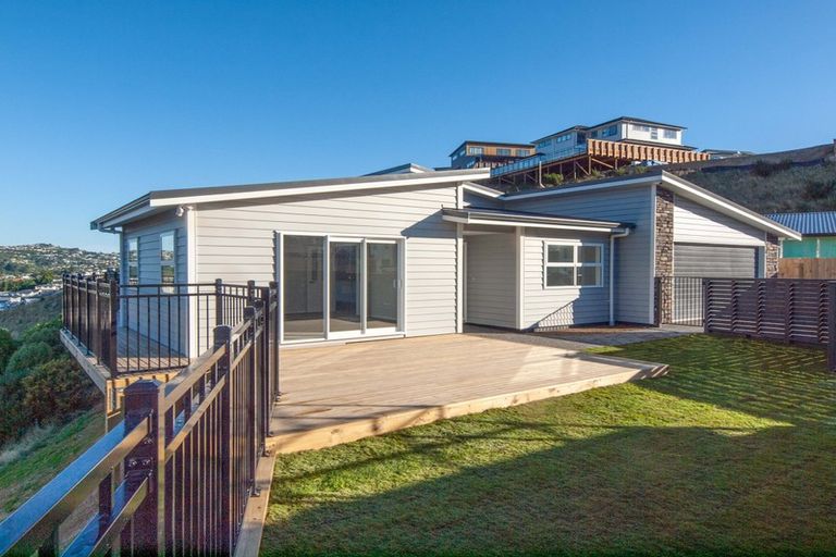 Photo of property in 17 Hattersley Grove, Churton Park, Wellington, 6037