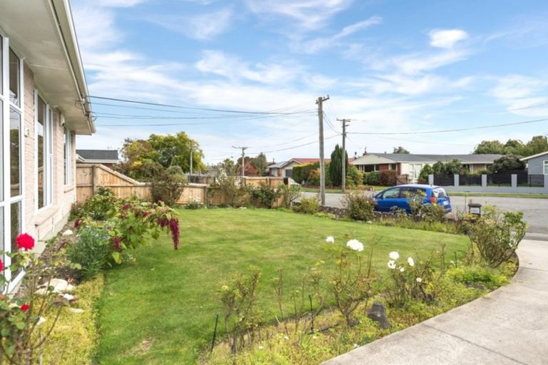 Photo of property in 12 Cavan Place, Mairehau, Christchurch, 8052