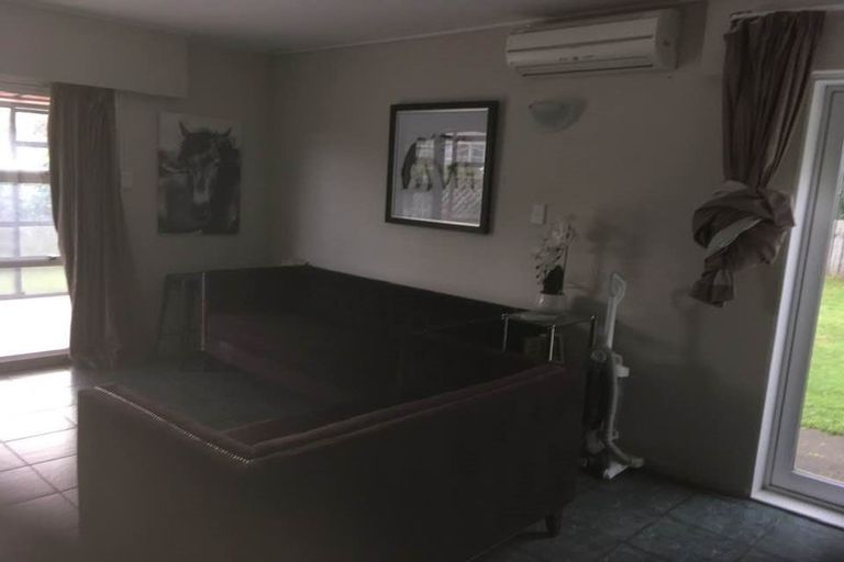 Photo of property in 10/31 Mana Avenue, Titahi Bay, Porirua, 5022