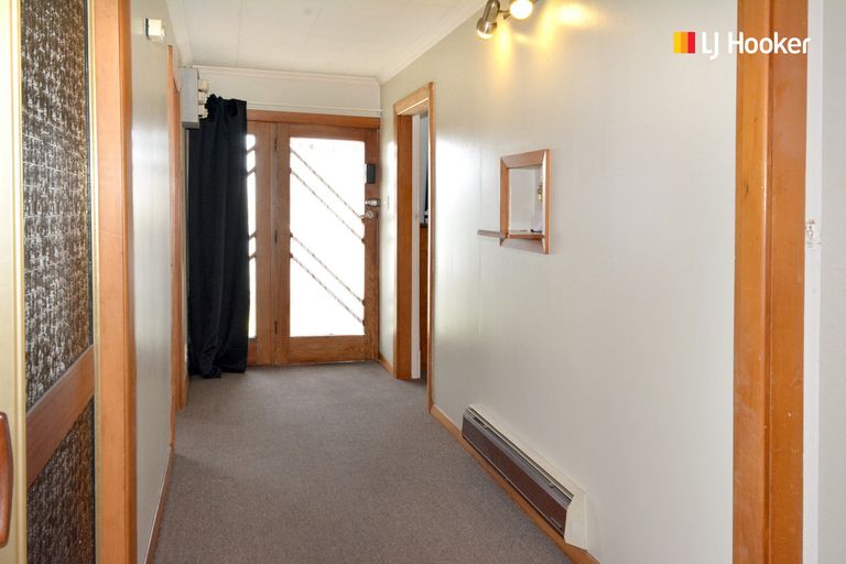 Photo of property in 168 Bay View Road, South Dunedin, Dunedin, 9012