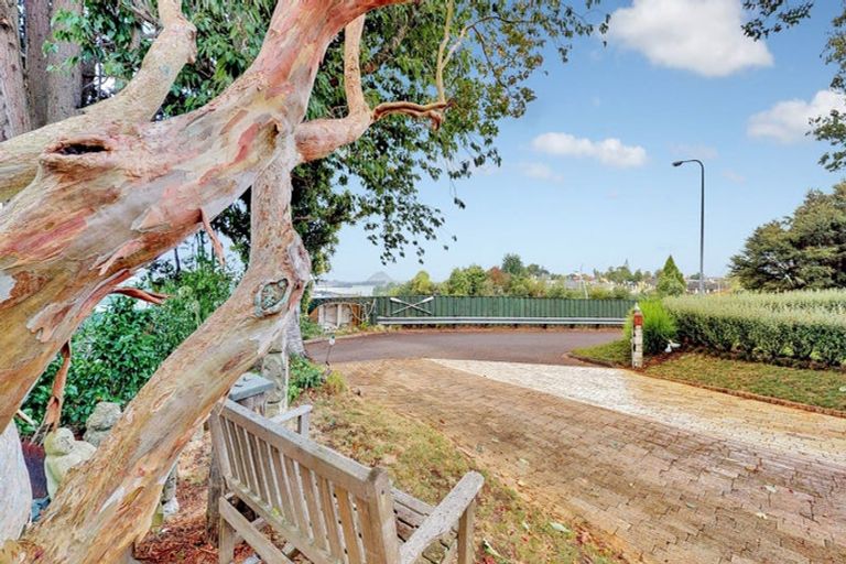 Photo of property in 187 Edgecumbe Road, Tauranga South, Tauranga, 3112