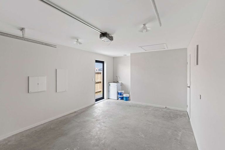 Photo of property in 86 Broadway Parade, Rolleston, 7615