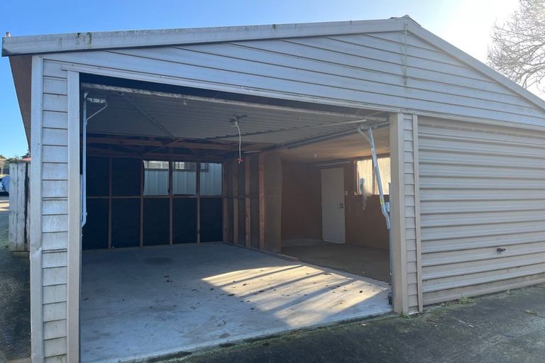 Photo of property in 90a Alfriston Road, Manurewa East, Auckland, 2102