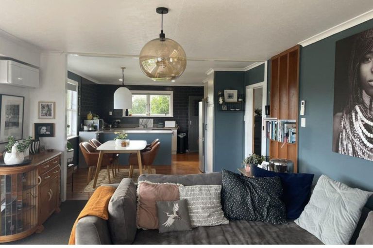 Photo of property in 23 Parsons Street, Vogeltown, New Plymouth, 4310