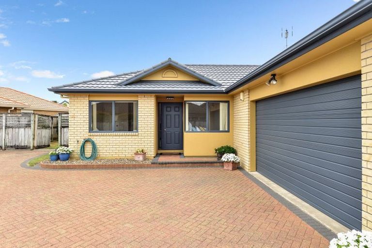 Photo of property in 38 Callum Brae Drive, Rototuna, Hamilton, 3210