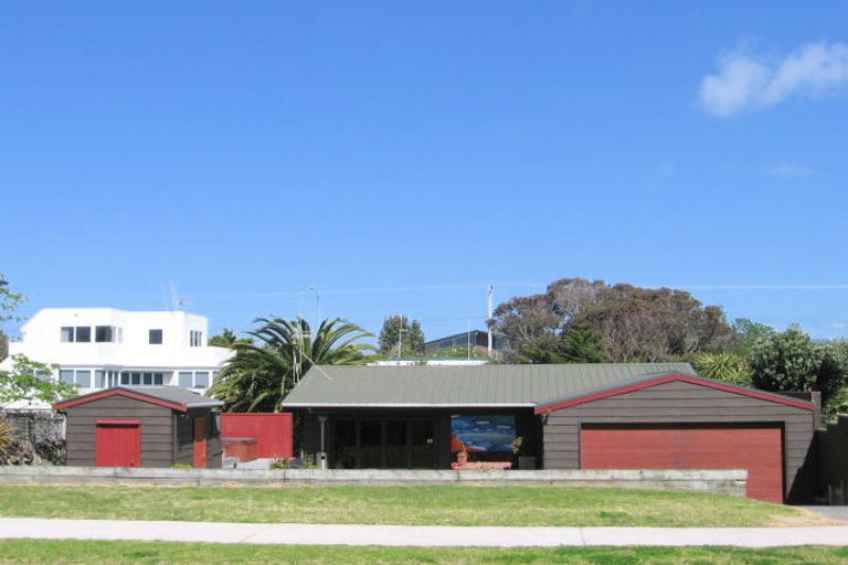 Photo of property in 46 Motiti Road, Papamoa Beach, Papamoa, 3118