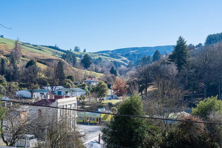 Photo of property in 12a Colonsay Street, Lawrence, 9532