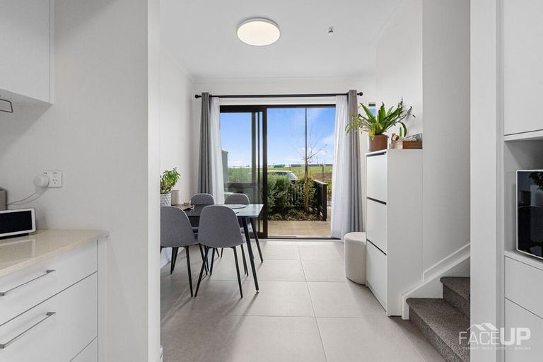 Photo of property in 28 Rahopuru Road, Westgate, Auckland, 0614