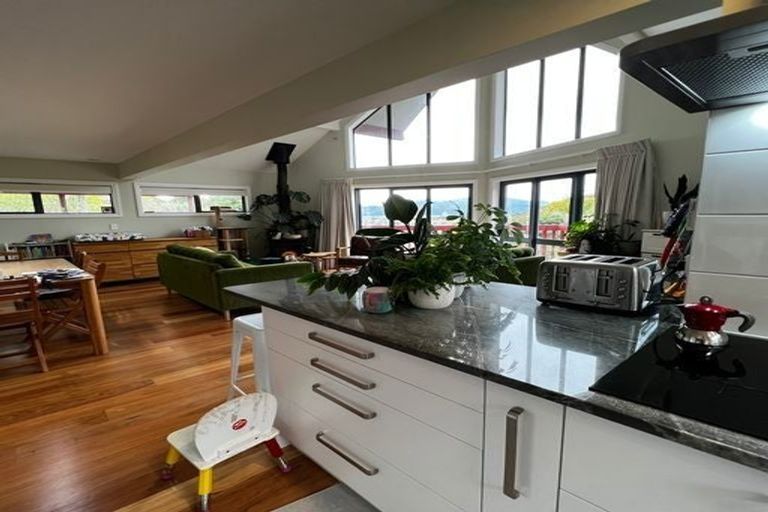 Photo of property in 2b Swainson Street, Naenae, Lower Hutt, 5011