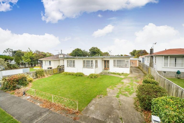 Photo of property in 214 Botanical Road, Takaro, Palmerston North, 4412