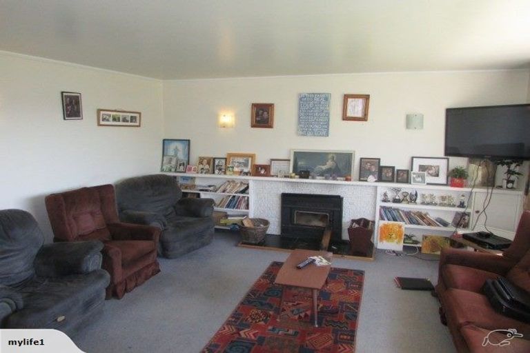 Photo of property in 37 Princes Street, Waikari, 7420