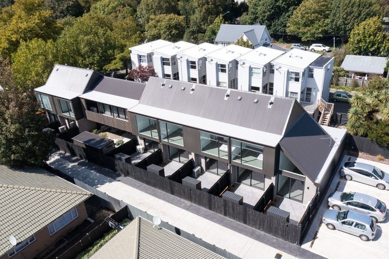 Photo of property in 4/7 Grove Road, Addington, Christchurch, 8024