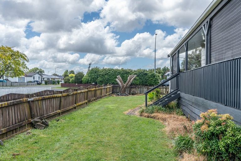 Photo of property in 369 Kahikatea Drive, Dinsdale, Hamilton, 3204