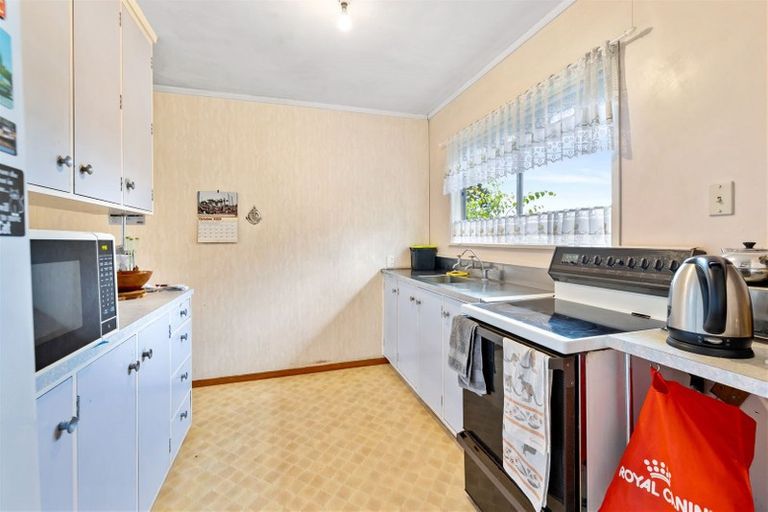 Photo of property in 26 Royal Road, Massey, Auckland, 0614