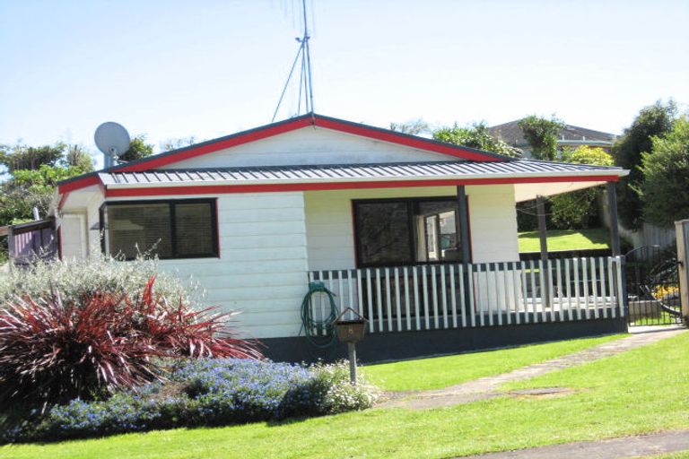 Photo of property in 8 Arohanui Street, Huntly, 3700