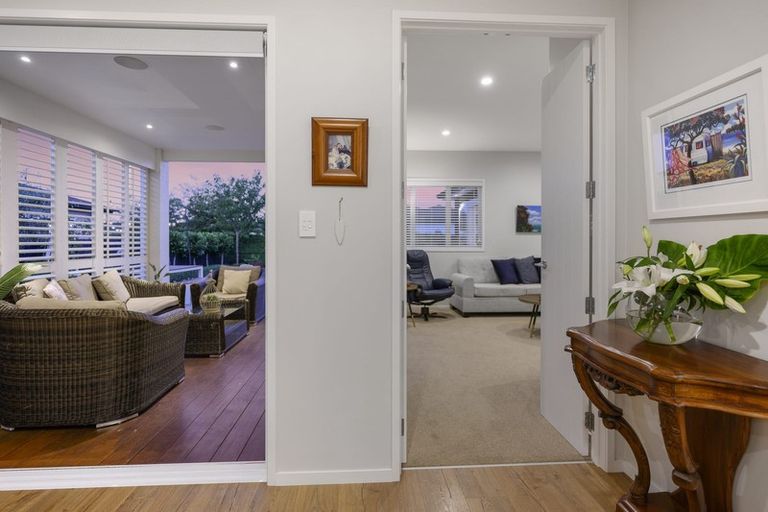 Photo of property in 37 Pohutukawa Parade, Riverhead, 0820
