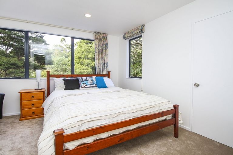 Photo of property in 70 Wood Bay Road, Titirangi, Auckland, 0604