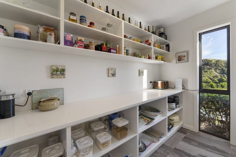 Photo of property in 180 North Manakau Road, Manakau, Levin, 5573