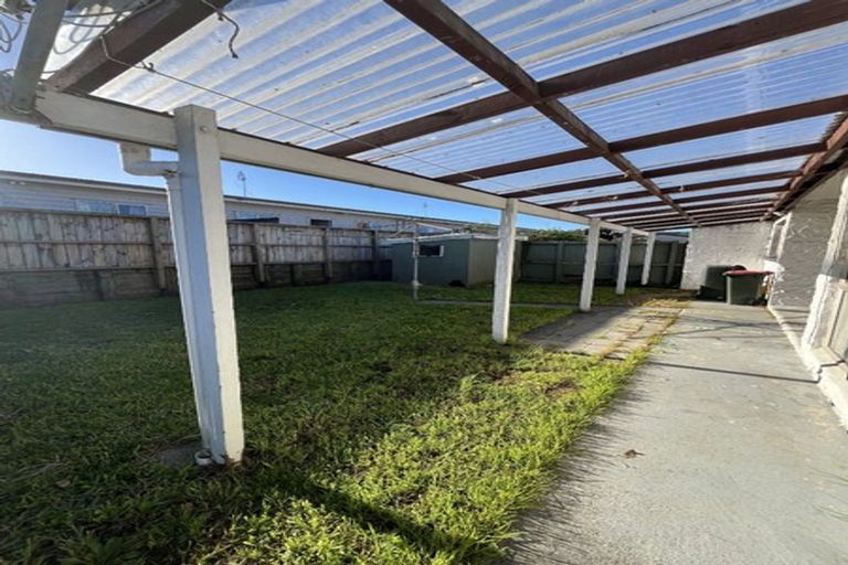 Photo of property in 3/16 Settlement Road, Papakura, 2110