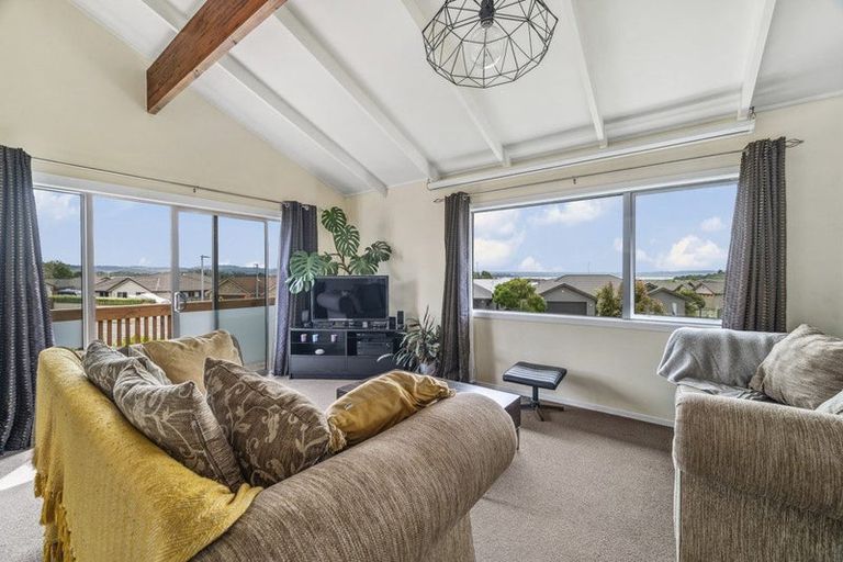 Photo of property in 1 Waitawa Place, Lynmore, Rotorua, 3010