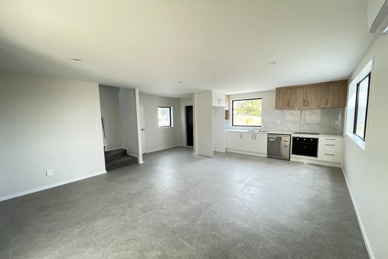 Photo of property in 133c Arran Road, Browns Bay, Auckland, 0630