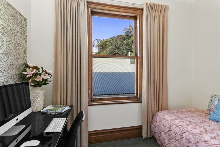 Photo of property in 80 Rolleston Street, Mount Cook, Wellington, 6021