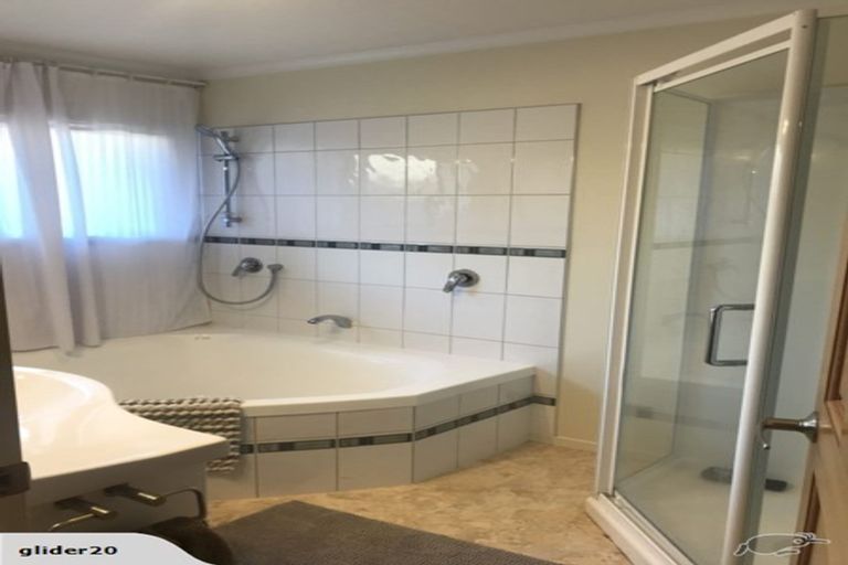 Photo of property in 12 Gandalf Crescent, Paraparaumu, 5032