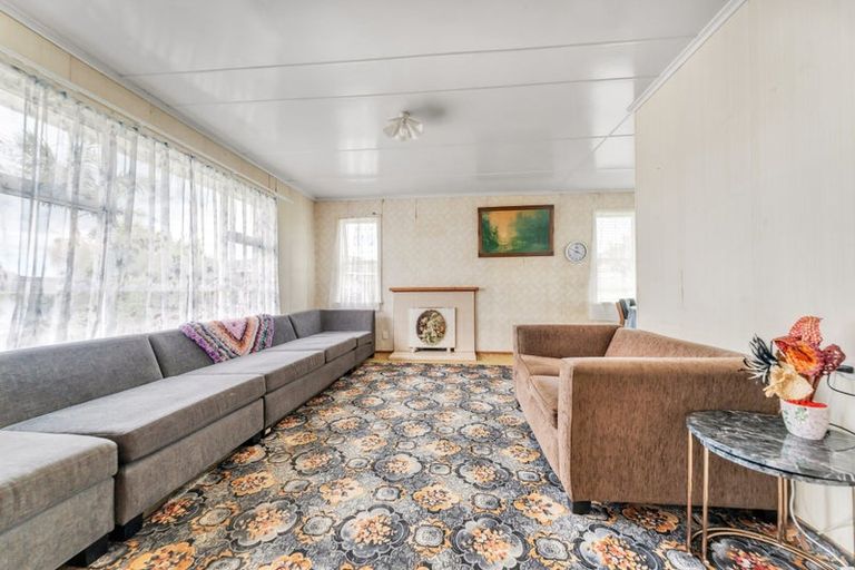 Photo of property in 9 Ludlow Terrace, Totara Vale, Auckland, 0627