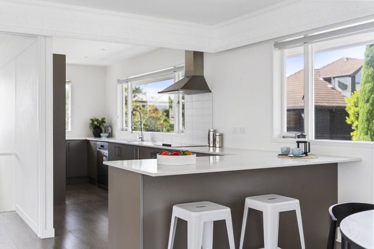 Photo of property in 81a Stanley Point Road, Stanley Point, Auckland, 0624