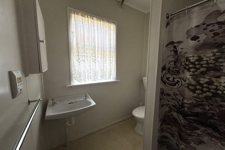 Photo of property in 3a Montgomery Street, Levin, 5510