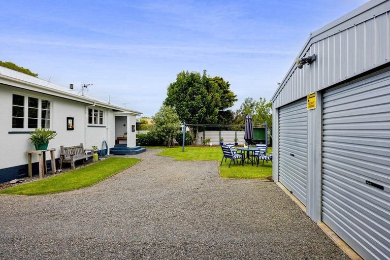 Photo of property in 63 Turuturu Road, Hawera, 4610