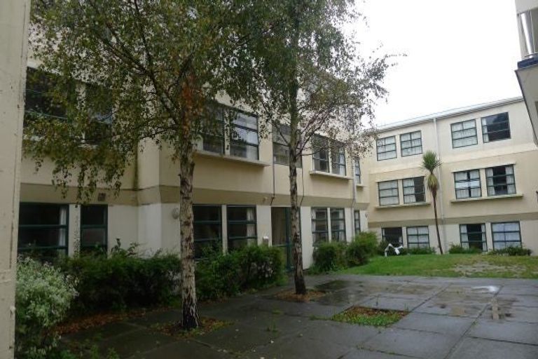 Photo of property in Te Awhina Apartments, 28/22 Sussex Street, Mount Cook, Wellington, 6021