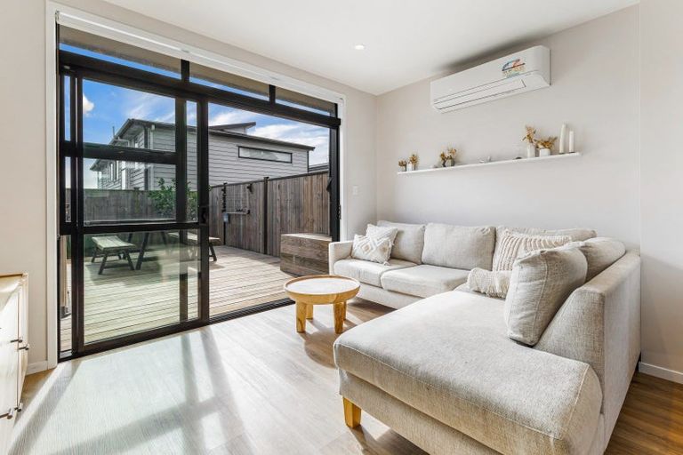 Photo of property in 23 Treloar Crescent, Hobsonville, Auckland, 0616