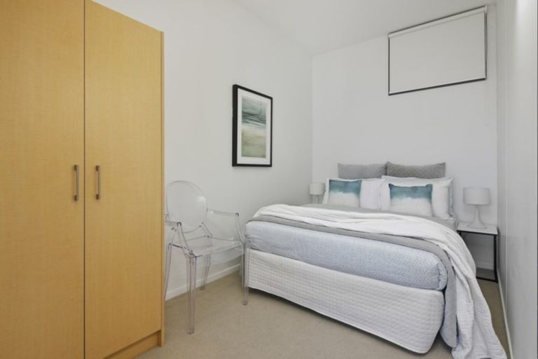 Photo of property in Twin Towers, 302/17 Putney Way, Manukau, Auckland, 2104