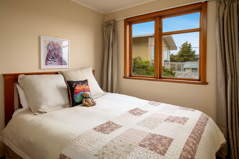 Photo of property in 10 Hazlett Street, Clyde, 9330