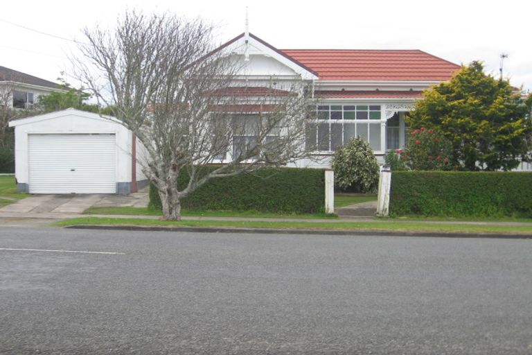Photo of property in 77-79 Hokianga Road, Dargaville, 0310