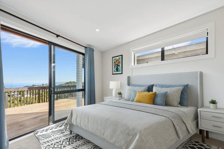 Photo of property in 645-649 South Titirangi Road, Titirangi, Auckland, 0604