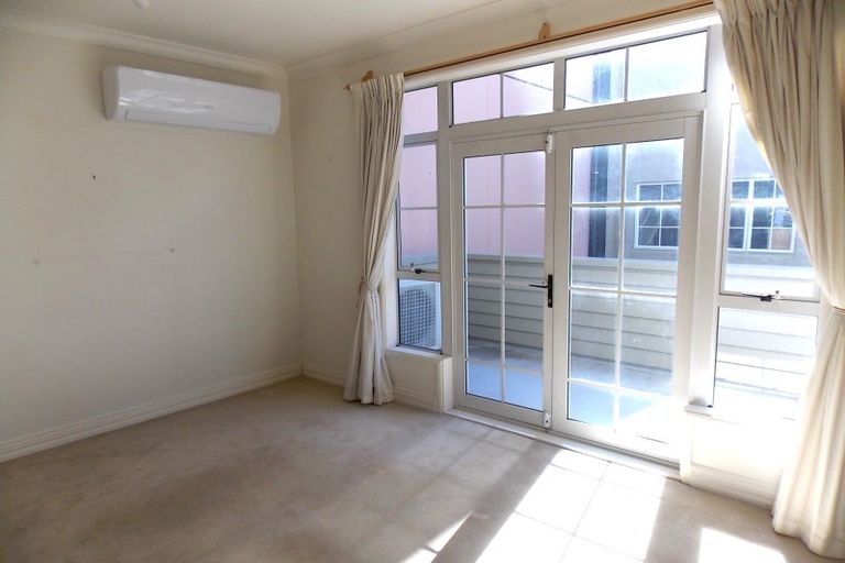 Photo of property in 66 Pipitea Street, Thorndon, Wellington, 6011